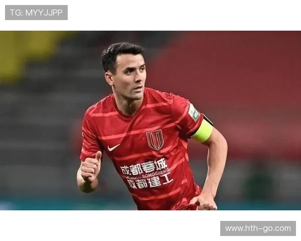 从跑动王到精神领袖:周定洋留守蓉城,百场征程续写传奇 从跑动王到精神领袖:周定洋留守蓉城,百场征程续写传奇