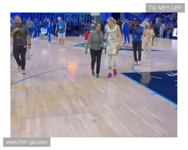 佩奇·布克尔斯与阿兹·法德的潜在后场组合:达拉斯飞翼的进攻想象 佩奇·布克尔斯与阿兹·法德的潜在后场组合:达拉斯飞翼的进攻想象